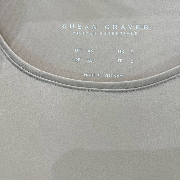 Susan Graver Modern Essentials Tunic Long Sleeve Top Size XS Beige - Picture 5 of 6